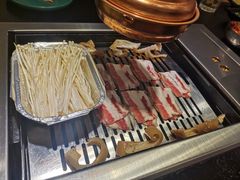 -臻牛烤肉