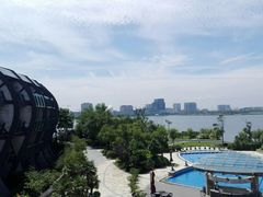 -上海滴水湖皇冠假日酒店