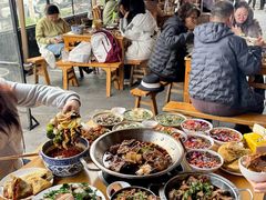 -大众跷脚牛肉馆·非遗传承单位(峨眉山店)