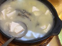 昂公鱼豆腐汤-鑫福楼农家菜