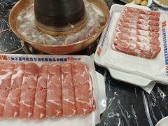 -楼外楼大刀肉传统火锅居(繁荣路店)