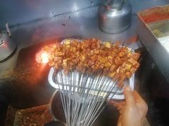 -马克力木手抓炕锅烤羊肉(盐湖一小区店)