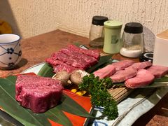 -炼火烤肉店