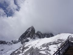 -玉龙雪山游客服务中心