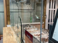 面包甜点陈列柜-戚顺兴盐水鸭(新街口明瓦廊店)