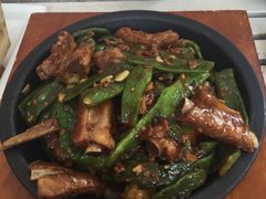 扁豆排骨沾卷子-Local泰莲庭(虹鳟鱼店)