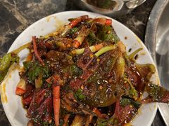 -鸿顺老铁锅美蛙鱼府(解放碑店)