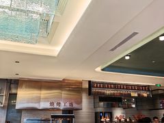 -东方红海鲜百汇(国际大厦店)