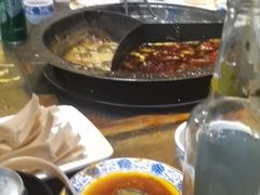 -老房老舍重庆火锅(假日城市店)