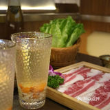 环境:以前经常去第一市场店，大菠萝店第一次来
