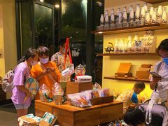 零售区-星巴克(迪士尼小镇店)
