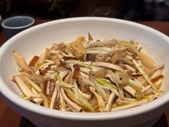 葱黄炒香干肉丝-東大方(瓶窑广场店)