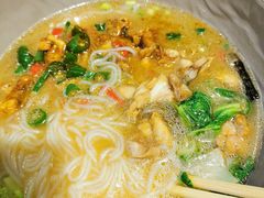 -哇蛙牛功夫面渝都料理(龙阳广场店)