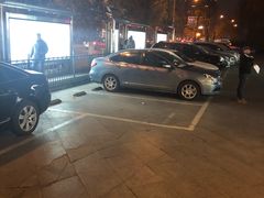 -寰岛博雅大酒店·停车场