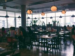 -ROAST coffee & eatery