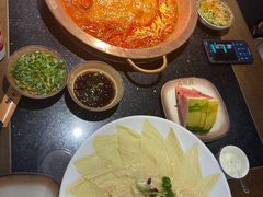 -山城鼎重庆老火锅(西安钟楼店)