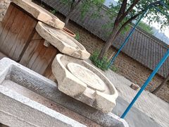 -百里峡七彩艺术小镇