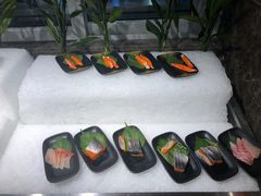 -蓝钻·国际美食海鲜自助百汇(西直门店)