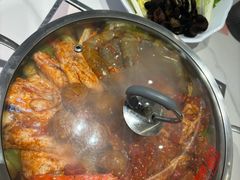 -黄记煌三汁焖锅(新佳丽江汉路店)