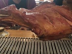 -欢乐牧人蒙古炭烤羊腿(四平路店)