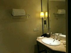 -南京商茂国际酒店(新街口德基广场店)