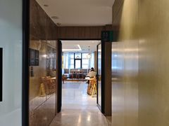 -杭州西湖湖滨银泰亚朵酒店