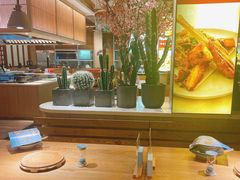 -蜜桃餐厅·伴山(湖滨商业街店)