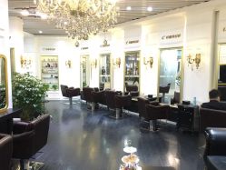 -变画·发型STUDIO