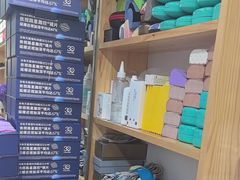 -豪门视光·星趣控·蔡司依视路眼镜代理商(中央大街店)