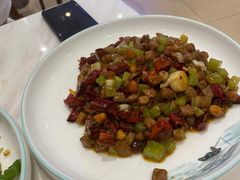 -犇逸·乐山跷脚牛肉·四川现炒(览海店)