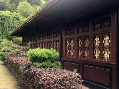 -峨眉山报国寺