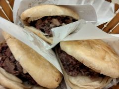 精品火烧-闫家驴肉老店(华电一校店)