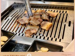 -臻牛烤肉