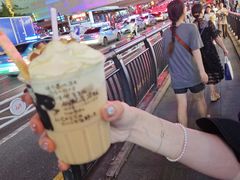 -万泊酒店(长沙五一广场国金中心店)
