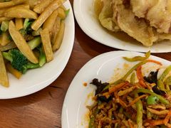 -东北四季饺子王(华山路店)