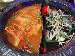 -宽板凳老灶火锅(南礼士路店)