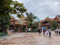 -七彩云南欢乐世界