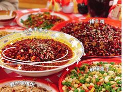 -思博半步颠小酒馆(梦时代店)