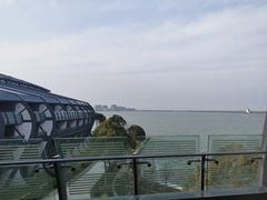 -上海滴水湖皇冠假日酒店