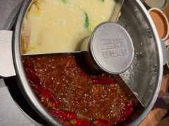 经典牛油辣锅-巴奴毛肚火锅(京西大悦城店)