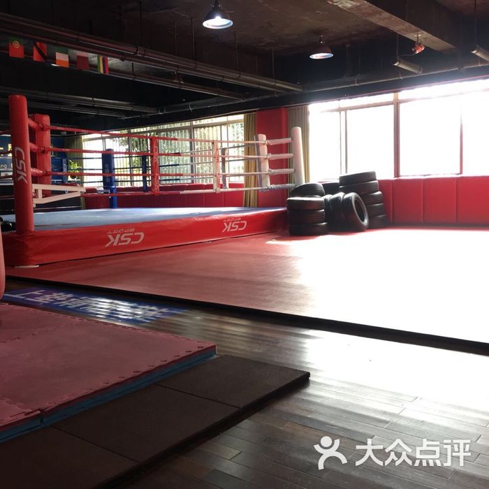 南京大学长盛拳击俱乐部