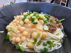 招牌豌杂面-丽影重庆小面(定西路店)