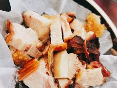 脆口烧肉-园林美食城·本土农家菜(杨和镇店)