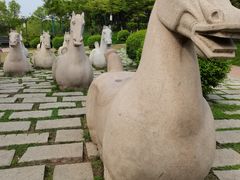 -鹦鹉寺公园