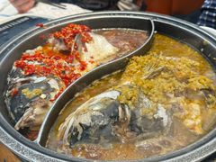 -阿瓦山寨·湘菜现炒·剁椒鱼头王(咸阳总店)
