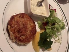 招牌蟹肉饼-Wolfgang’s Steakhouse 沃夫冈牛排馆(上海白玉兰广场店)