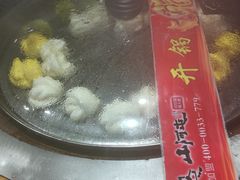 -山河屯铁锅炖(哈西站店)