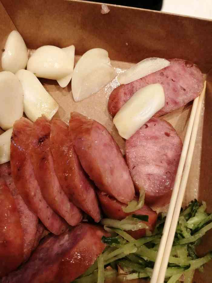 个人觉得还没得罗森的烤肠味道好.