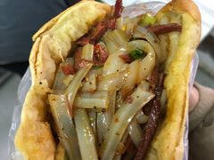 锅盔夹张飞牛肉凉粉-小陈方酥锅盔(古城总店)