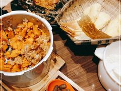 -有红鸡毛店·川菜(建设路店)